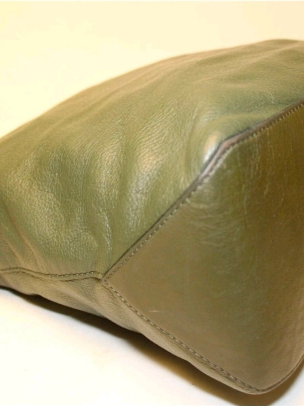 Marc by Marc Jacobs Green Leather Shoulder Bag - Picture 9 of 16